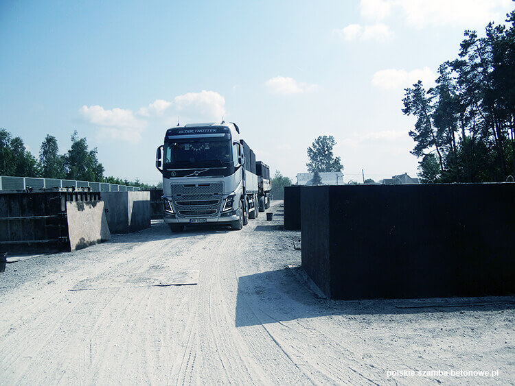 Transport szamb betonowych  w Lędzinach